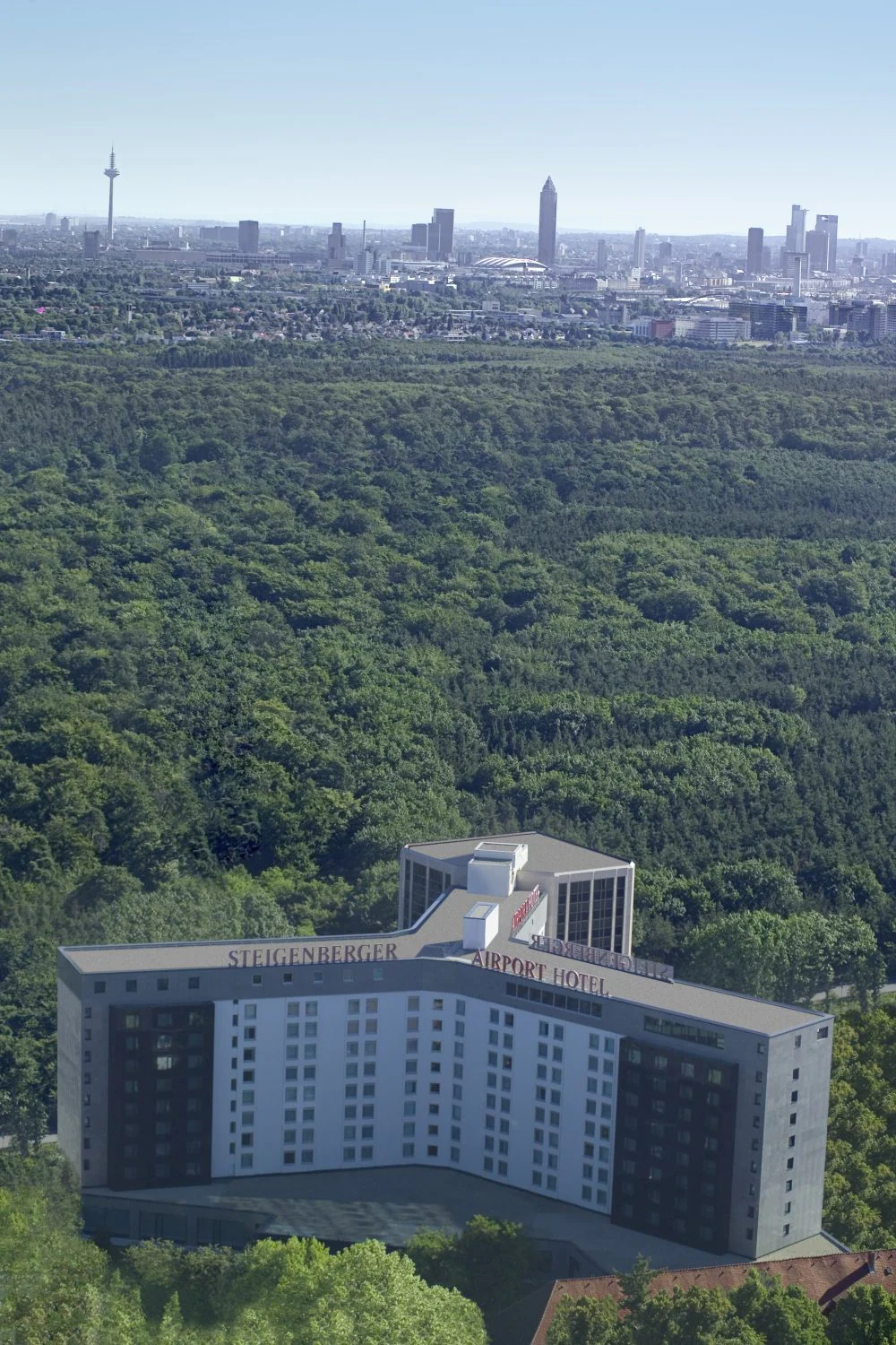 Frankfurt Airport Hotel gallery image 7